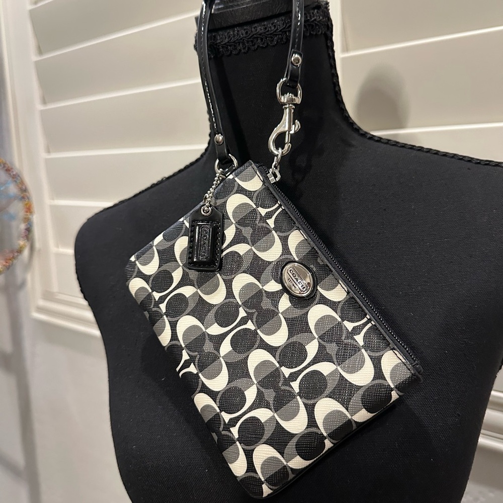 Coach Black & Cream Signature Print Tote with Wristlet - Picture 13 of 16